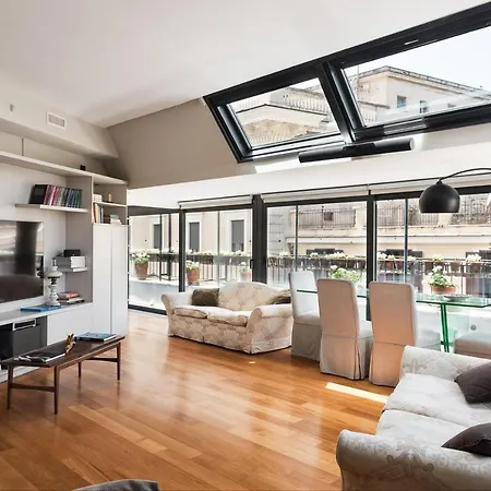 Apartment Idyllia - Penthouse In Navona Area *
